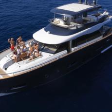 Azimut Magellano