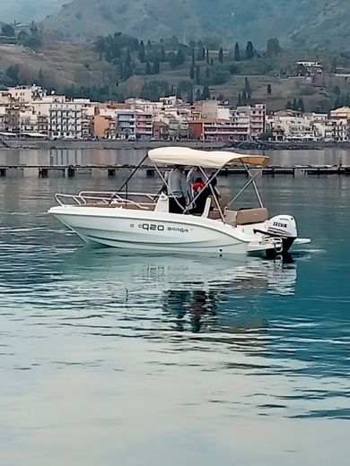 Noleggio Barca Senza Patente Barqa Q Taormina Click Boat