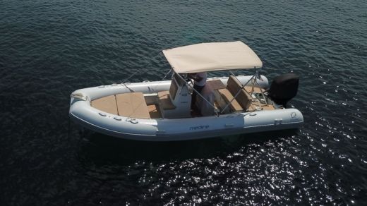 Location Semi rigide Zodiac Medline 660 2019 à Antibes Click Boat