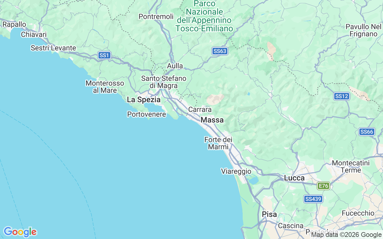 Luogo Barca a motore: Club Nautico Marina Carrara, Marina Di Carrara Ms