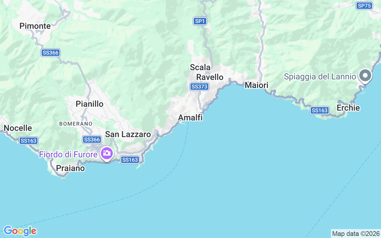 Luogo Barca a motore: Porto Di Amalfi Darsena, Amalfi Sa