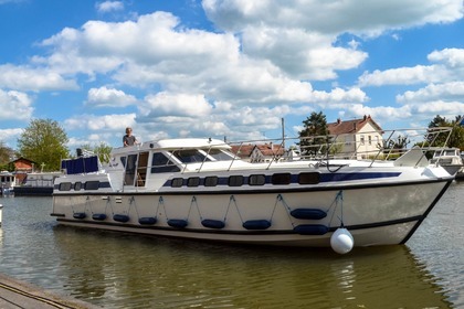 Location Péniche Custom Tarpon 49 QP (Languimberg) Languimberg