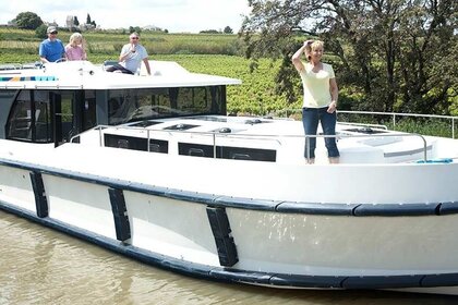 Charter Houseboat Premier Horizon 3 PLUS Decize