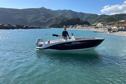 Charter Motorboat Trimarchi Petra Sestri Levante