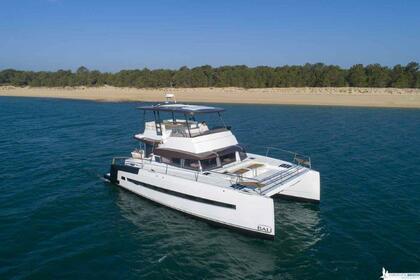 BALI 4.3 MY  (CATAMARAN DE MOTOR)