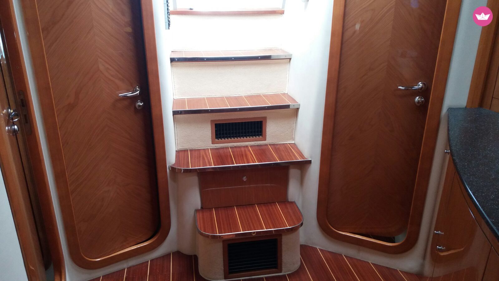 Bateau à moteur Innovazioni progetti mira 37 570cv 6