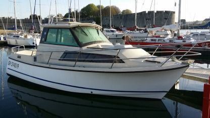Location Bateau à moteur Beneteau Antares 750 Concarneau
