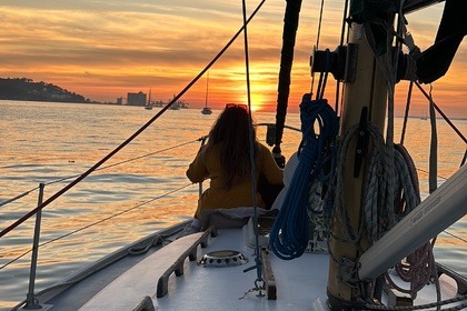 Verhuur Zeilboot sailboat sailboat Lissabon