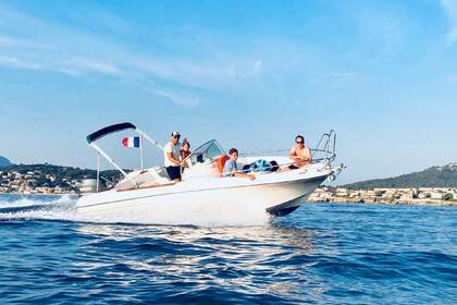 Rental Motorboat JEANNEAU Cap camarat Open 625 Six-Fours-les-Plages