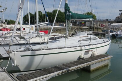 Charter Sailboat NEPTUNE TRIDENT 80 Rochefort