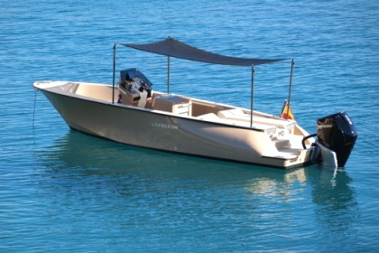 Hire Motorboat LILYBAEUM YACHT LEVANZO 25 Palma de Mallorca