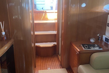 Hire Motorboat Rizzardi Cr 50 Topline Poltu Quatu