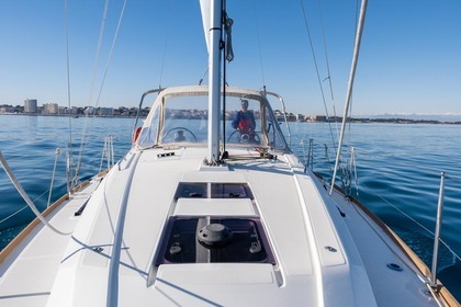 Benetau Oceanis 35.1