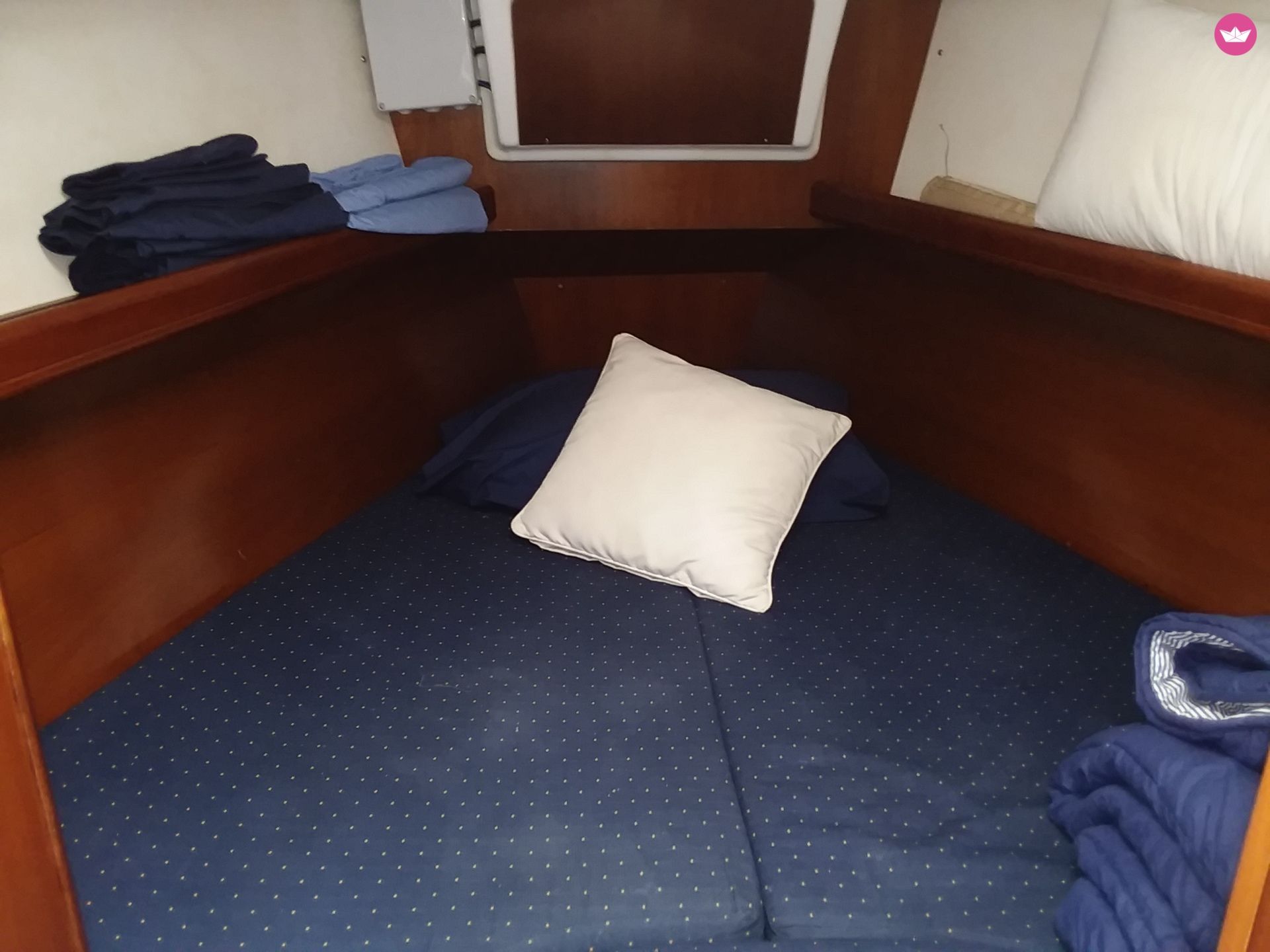 Sailboat Beneteau Oceanis Clipper 331 for hire