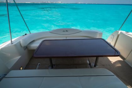 Searay Yacht to rent
