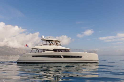Fountaine Pajot Power 67