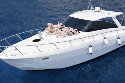 Hire Motorboat Rio Rio1100 cabin Sorrento