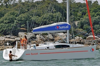 Charter Sailboat Sunsail 41.3 Saint George's