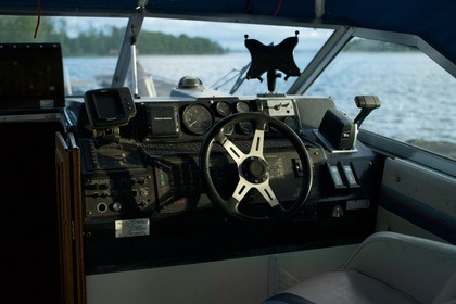 Bayliner 2550 Widebody Powerboat 315HK