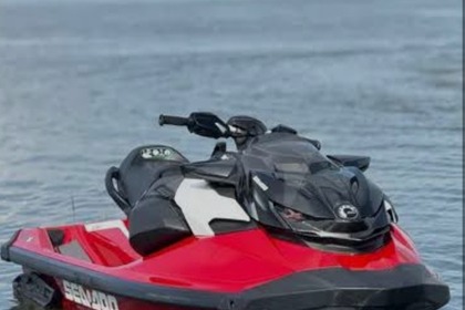 Hire Jet ski Seadoo Seadoo RXP-XRS 325Cv Portisco