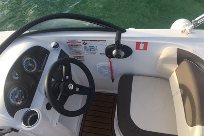 Bayliner element e7