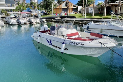 Rental Motorboat Pacific Craft 670 OPEN Le Gosier