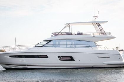 Чартер Моторная яхта Prestige Yachts Prestige 550 Flybridge Marina Lav