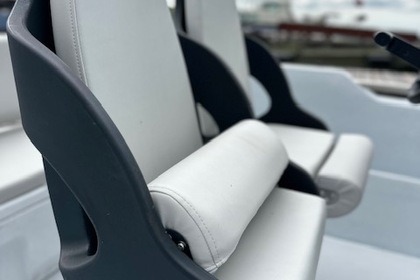 Hire Boat without licence  Roto Hydra 530 Loosdrechtse Plassen