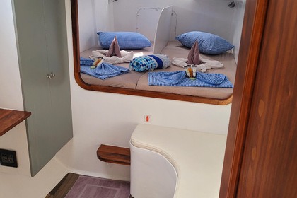 Hyra båt Katamaran  DH 550 Mahé