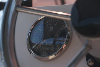 Charter Motorboat BravaBoats BF470 Roses