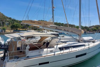 Charter Sailboat Dufour Yachts Dufour 520 GL with A/C Raiatea