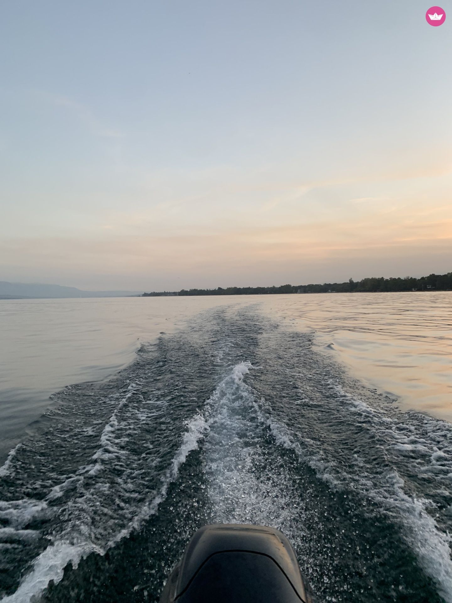 Bateau à moteur Marine F15 8cv