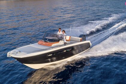 Alquiler Lancha Invictus Yacht 240 CX Santa Eulalia del Río