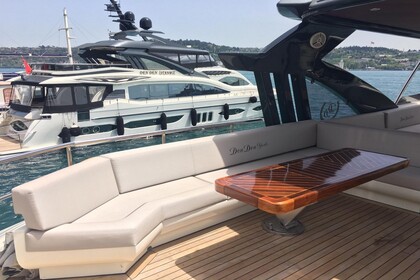 Bosphorus Yacht Tour: A Voyage Through Istanbul's Majesty