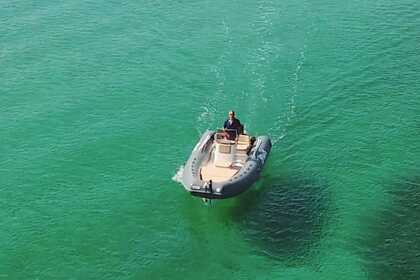Hire Boat without licence  BWA 550 Golfo Aranci