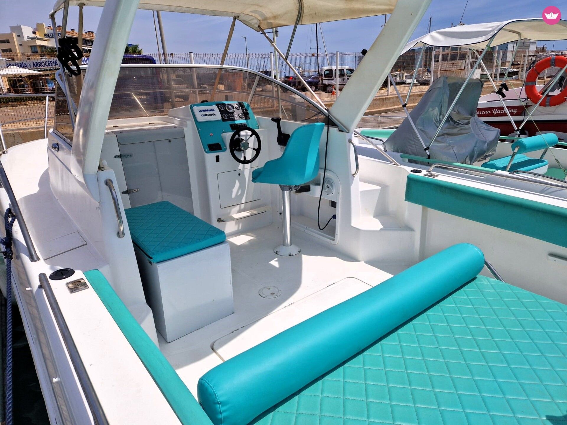 Bateau à moteur Faeton 730 150cv 2