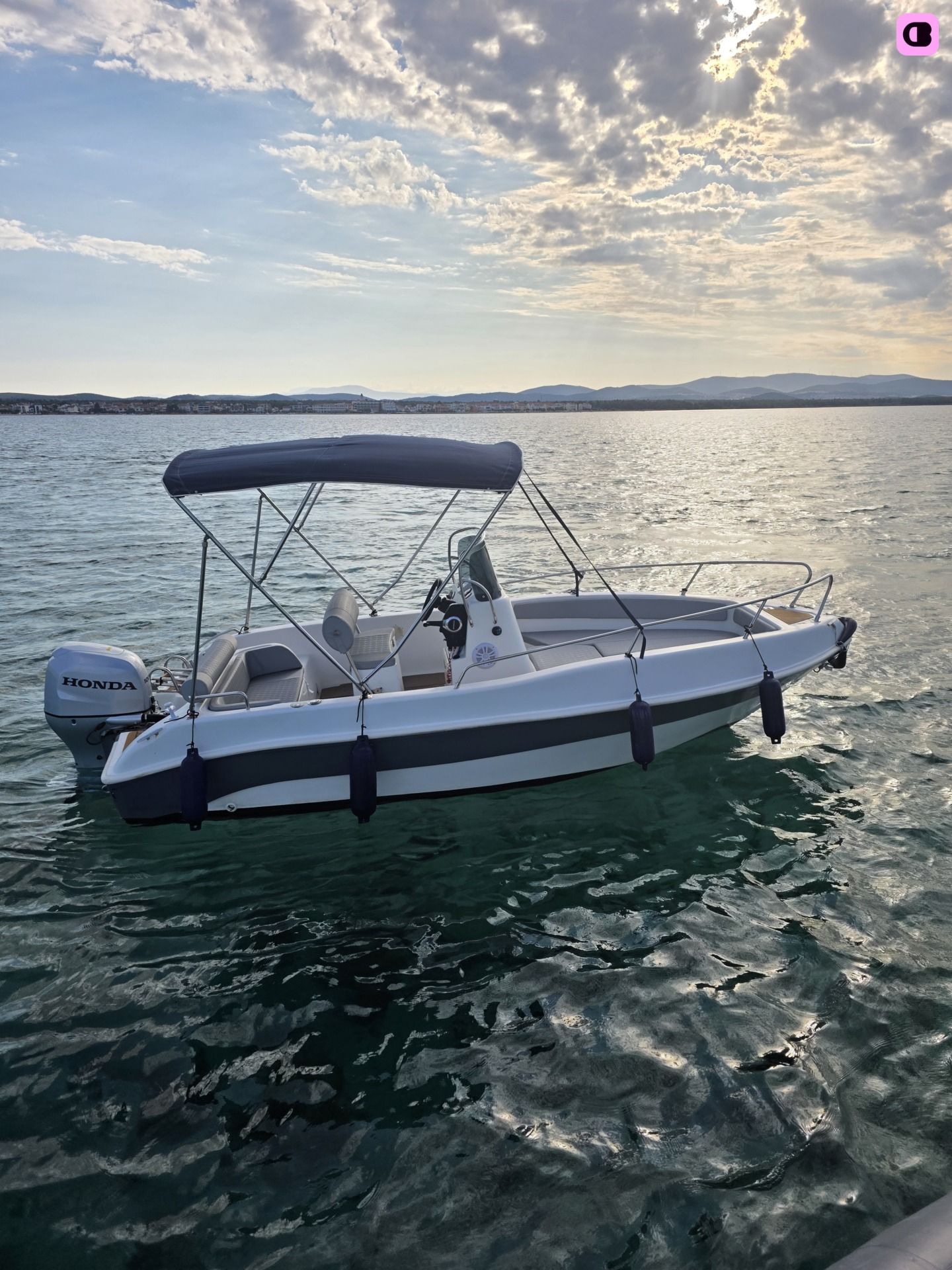 Bateau à moteur Blueline Sea Gost 550 Open 100cv 3
