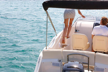 Quicksilver 555 Cabin Mercury 80hp Jazine