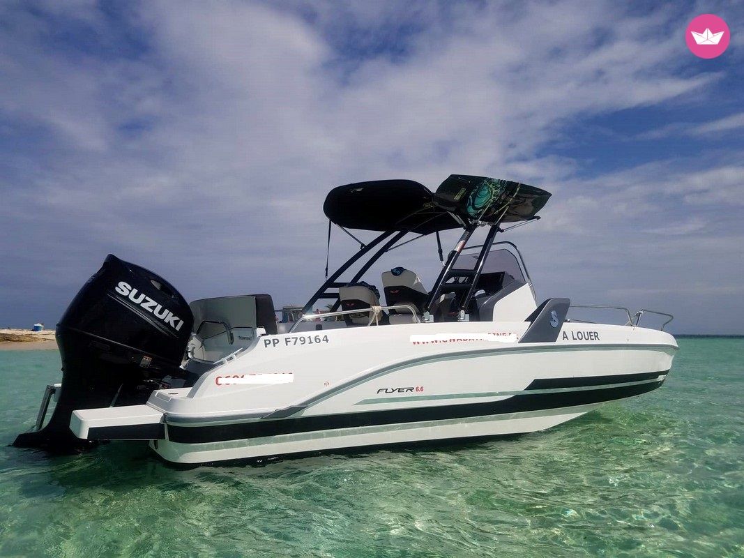 Bateau à moteur BENETEAU Flyer 6.6 Spacedeck 200cv