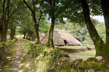 Aufenthalt an der Blavet – Charmante Motoryacht mit Terrasse, für Bootsurlaub oder Winteraufenthalt am Steg