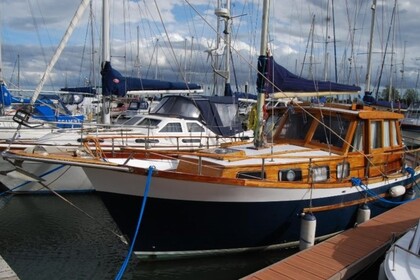 Rental Sailboat Nauticat 33 Saint-Florent