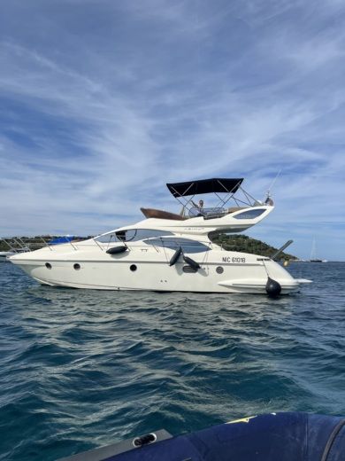 Cannes Motor Yacht Azimut Azimut 43 alt tag text