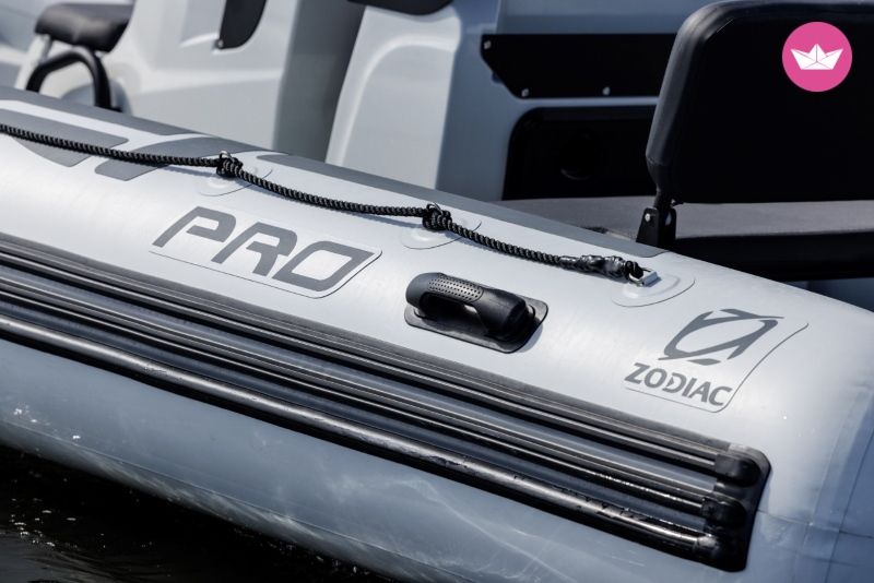 Semi-rigide Zodiac Pro 5.5 115cv 5