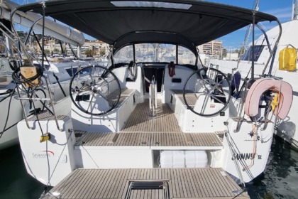 Charter Sailboat  SUN ODYSSEY 380 SUNNY Golfe Juan
