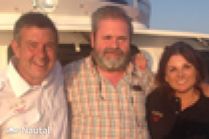 Alugue este iate para conhecer Menorca e suas prai