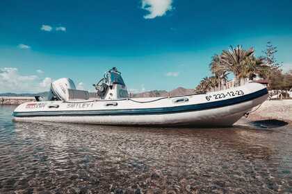 Hyra båt RIB-båt Valiant 520 La Manga