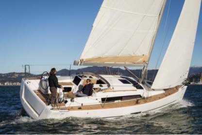 Charter Sailboat Dufour 382 Golfo Aranci