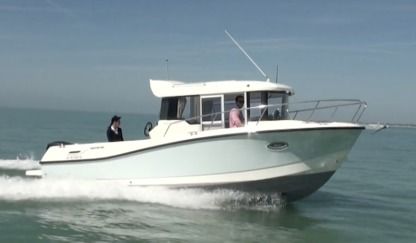 Location Bateau à moteur Quicksilver Pilothouse 755 Le Conquet