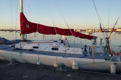 Charter Sailboat 3c Composites Bongo 9.60 Loctudy