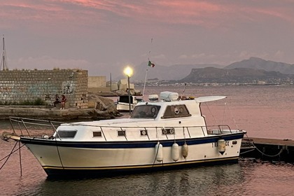 Location Bateau à moteur Cantiere delle Rose Pilotina Palerme